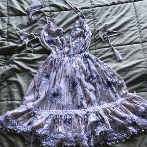 Luxxel backless floral dress 🌸